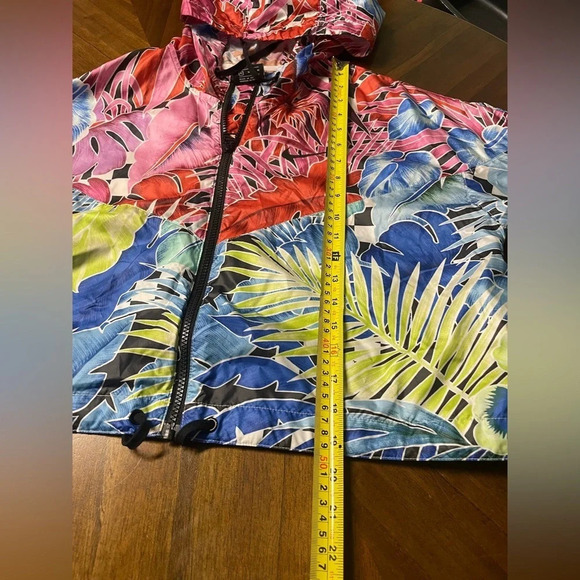 Nike Jacket Womens Medium Hyper Femme Zip Nylon Hoodie Tropical Floral Cropped - Picture 7 of 9